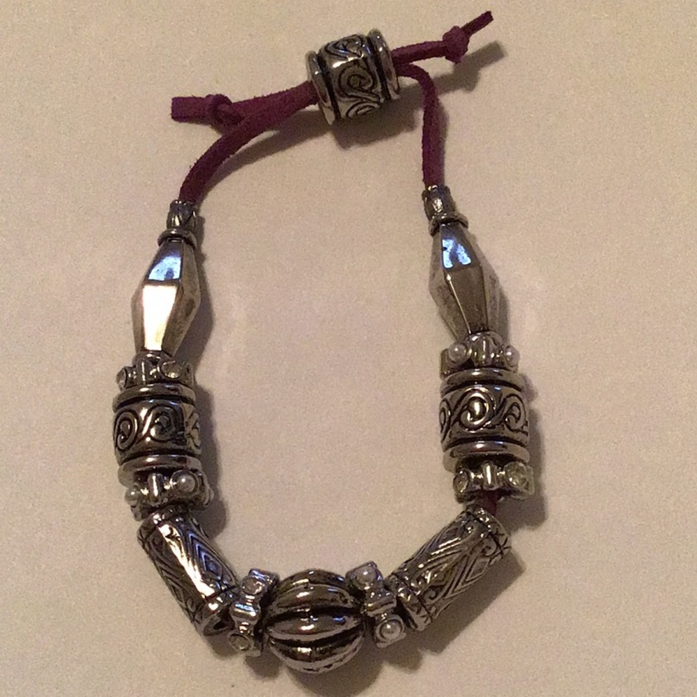 Bracelet silver tone beads & rhinestones & pearls